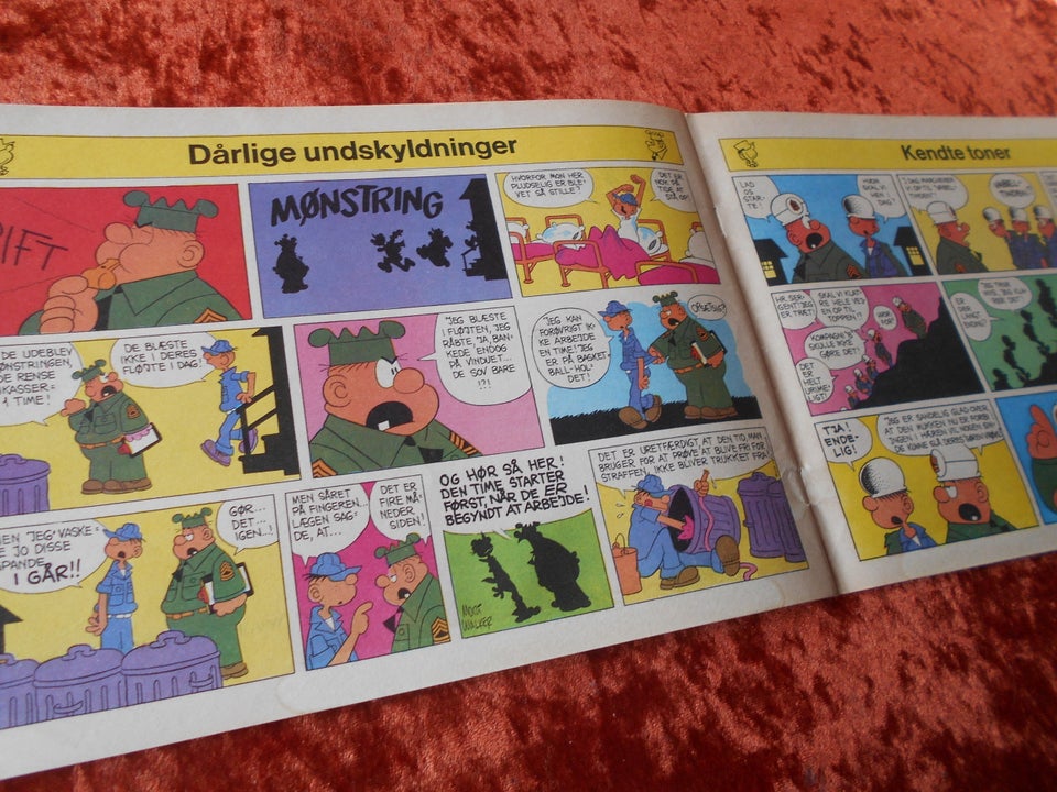 Bassernes årshæfte, Mort Walker,