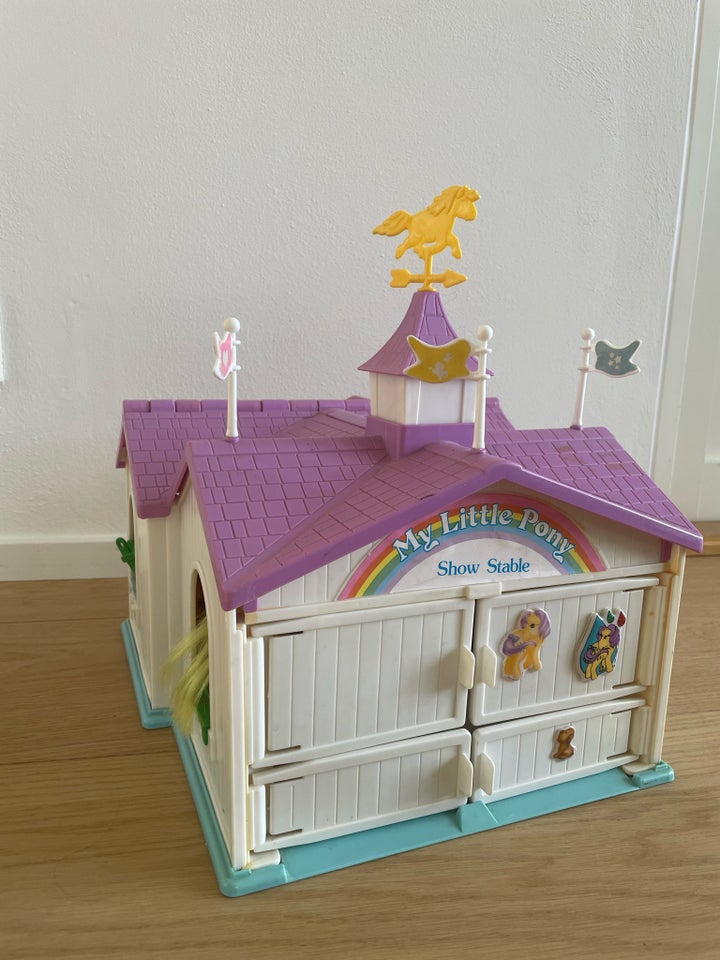 My Little Pony, Stald med tilbehør