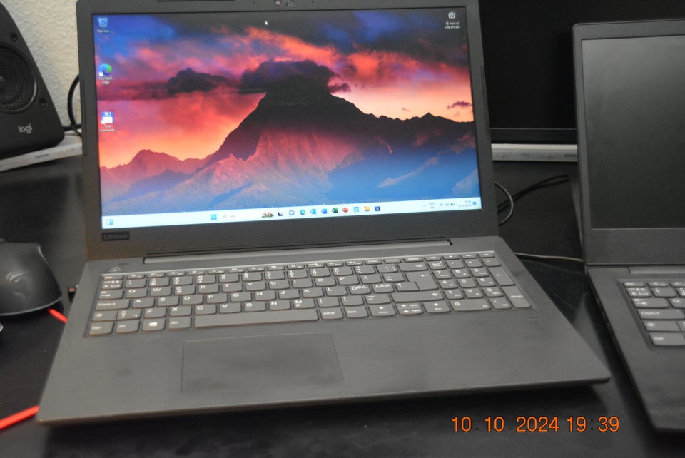 Lenovo, 15,6" Intel Core I7 8550U,