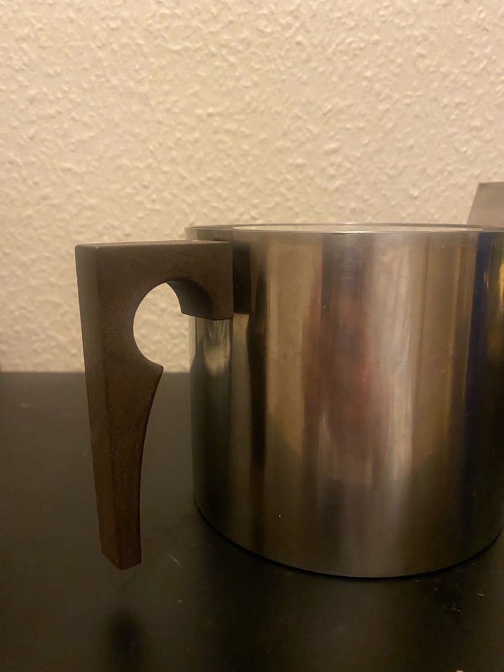 Rustfrit stål, Tekande, Stelton