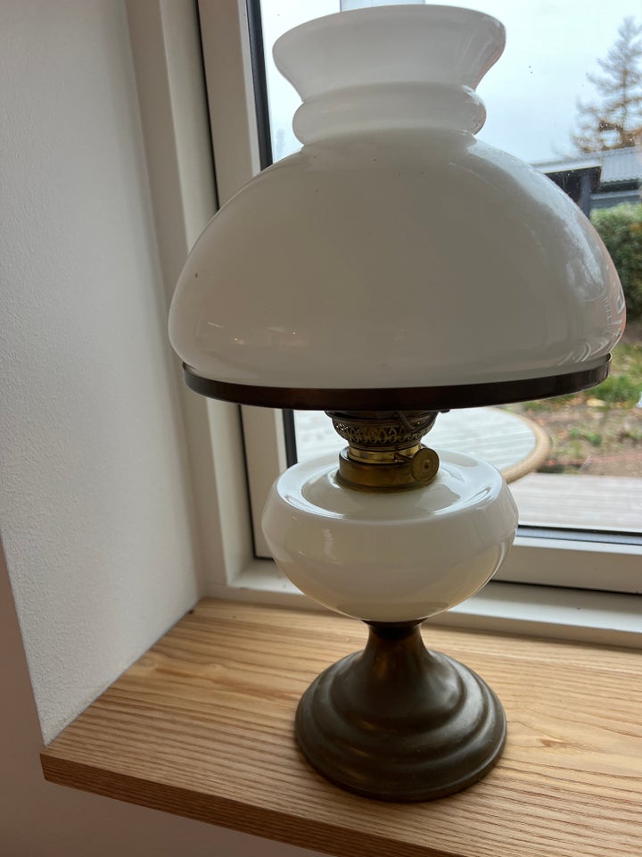 Lampe, gammel, Lampe til lampeolie