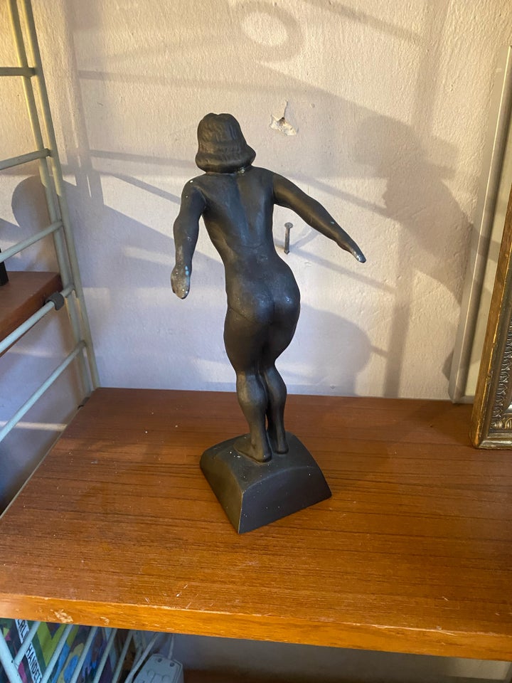 Bronzefigur ubekendt, Bronze