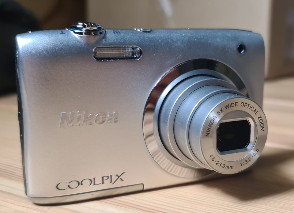 Nikon Coolpix A100, 20.1