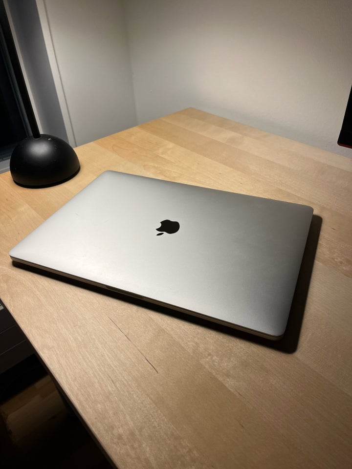 MacBook Pro 28 GHz 16 GB ram