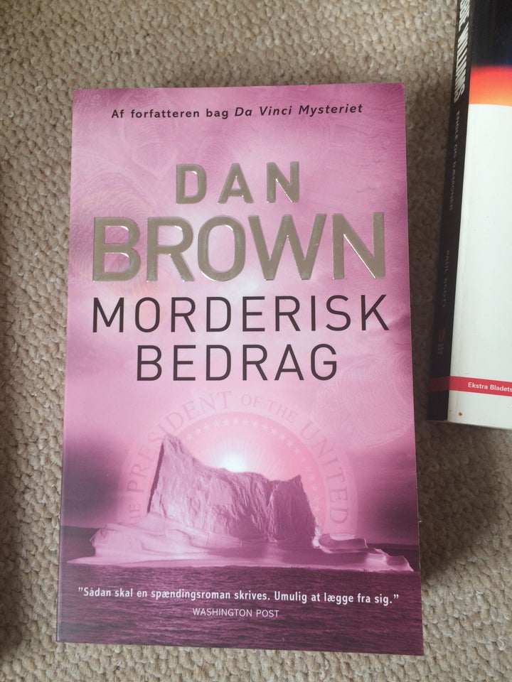 3 titler, Dan Brown, genre: krimi og