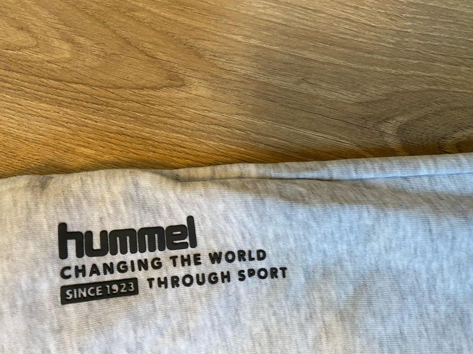 Fritidstøj, Joggingsæt , Hummel