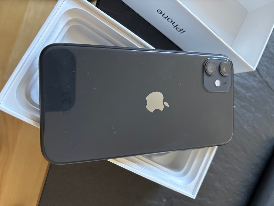 iPhone 11, 64 GB, sort