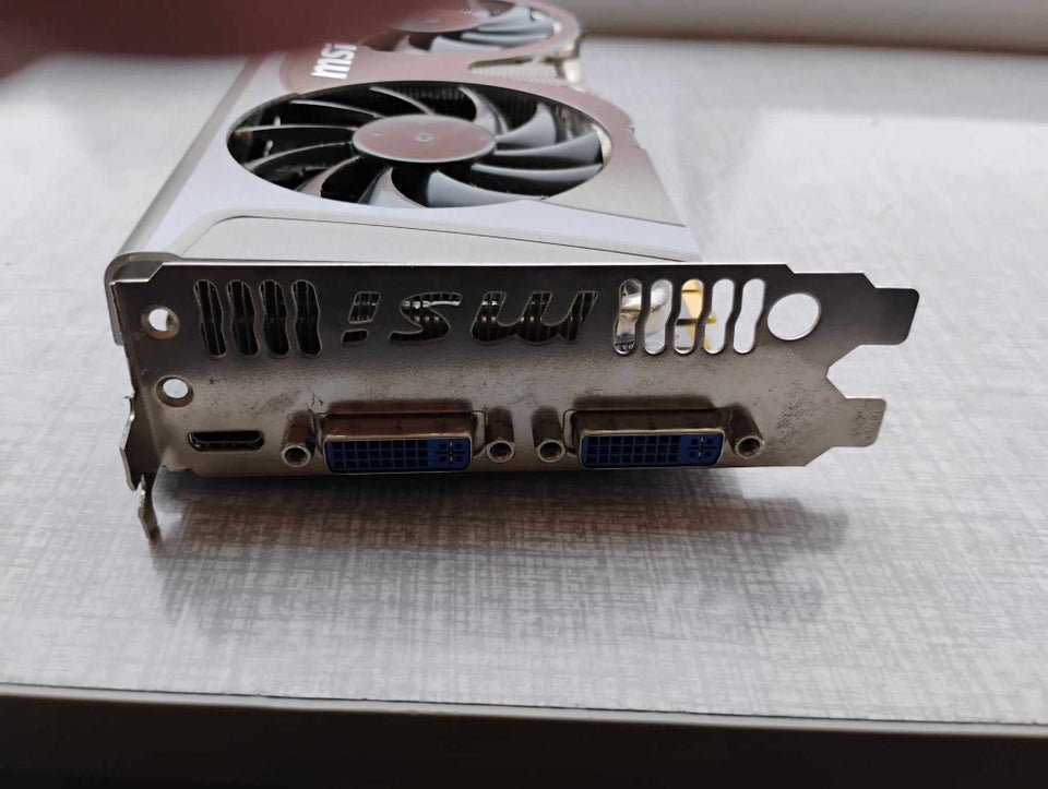 GeForce GTX 560TI MSI, 1 GB RAM,