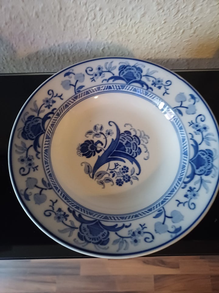 Porcelæn, 3 dybe tallerkener,