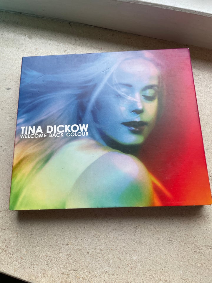 Tina Dickow : Velcome back Colour,