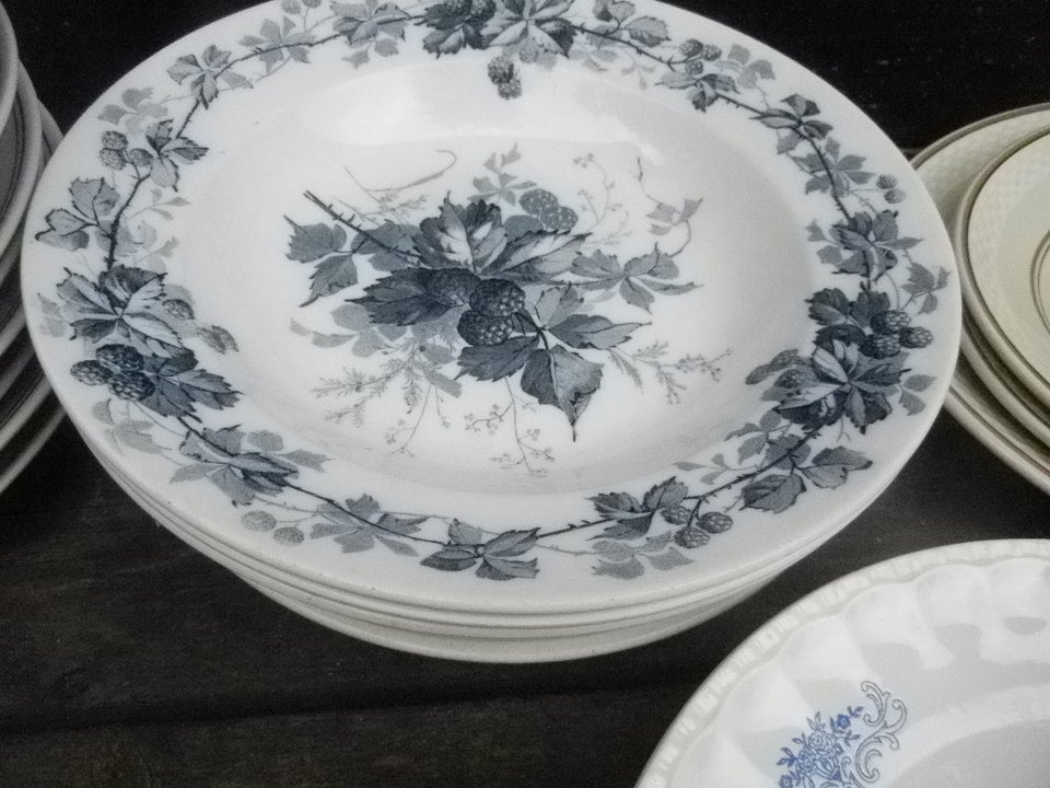 Porcelæn RETRO - tallerkener