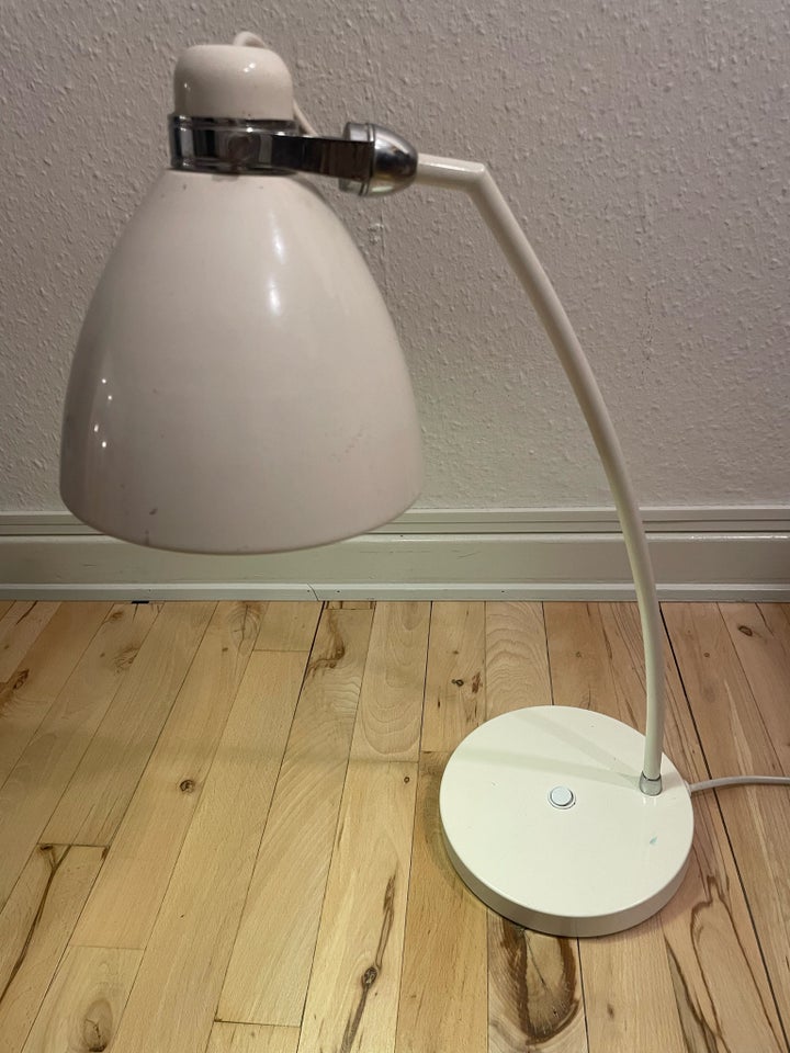 Skrivebordslampe, Retro