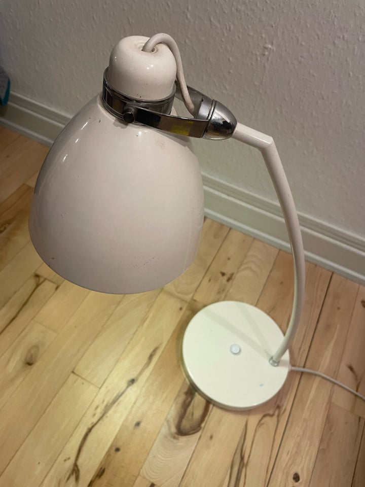 Skrivebordslampe, Retro