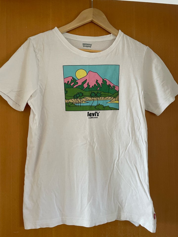 T-shirt, T-shirt, Levi’s