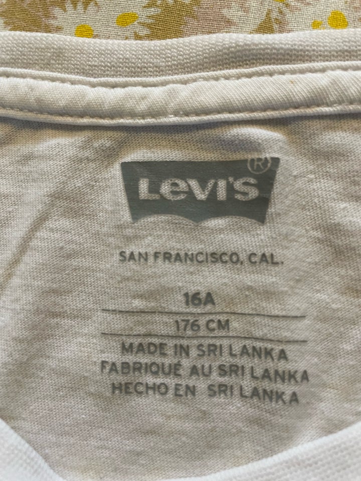 T-shirt, T-shirt, Levi’s