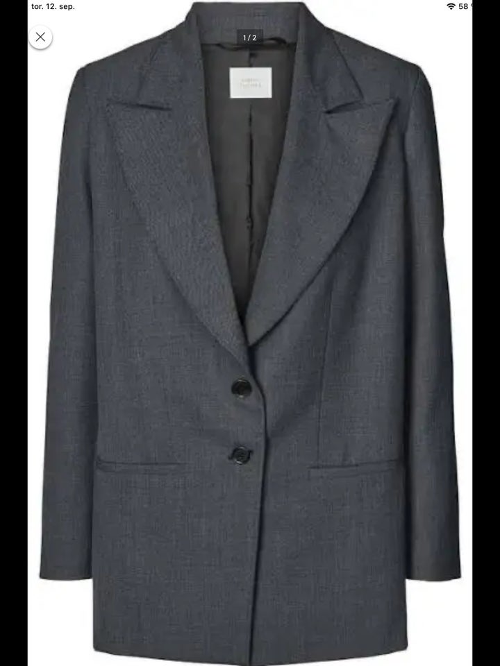 Blazer, str. 42, Rabens Saloner