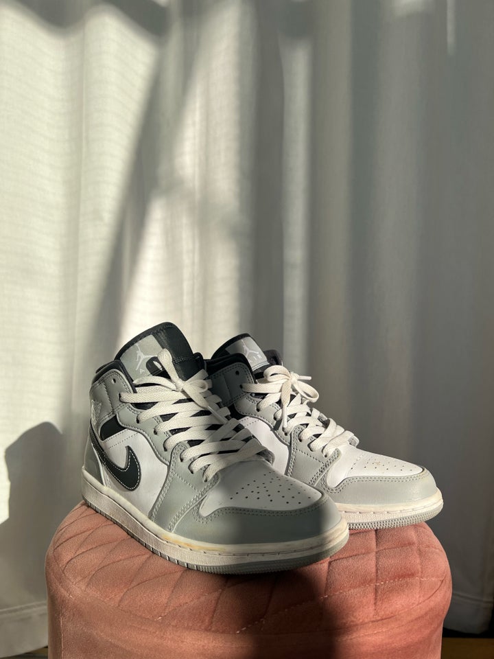 Sneakers, Nike Jordan, str. 40