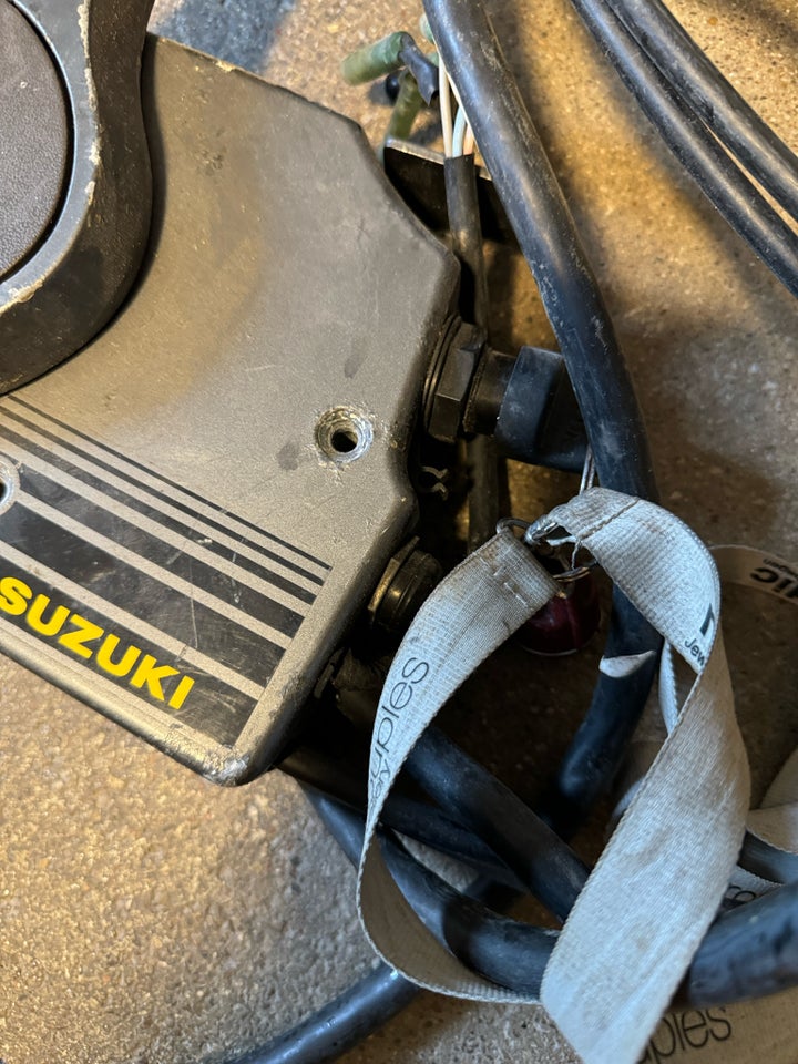 Gear gas boks, Suzuki