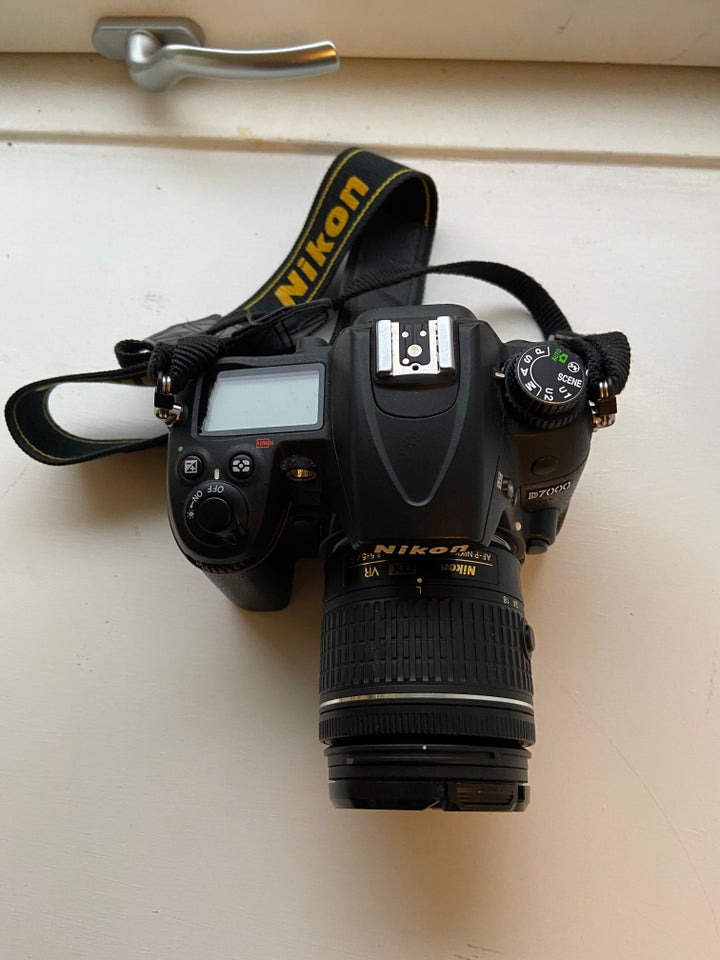 Nikon D7000, 16,1 megapixels,