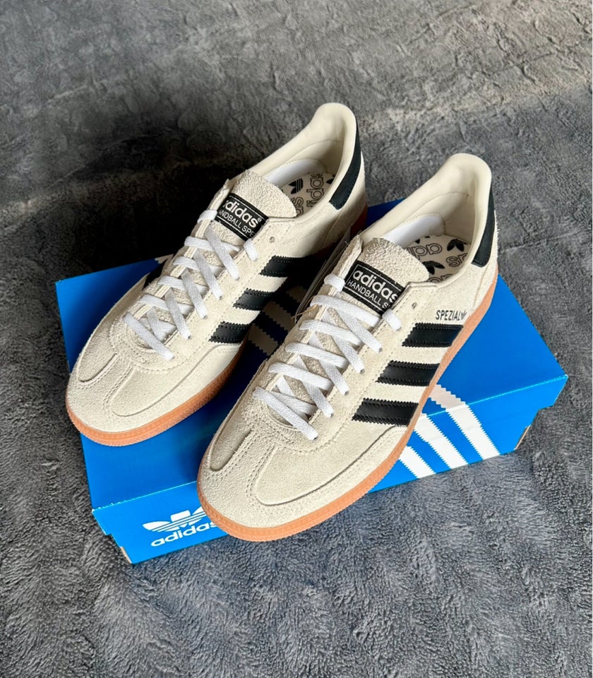 Sneakers, str. 38, Adidas