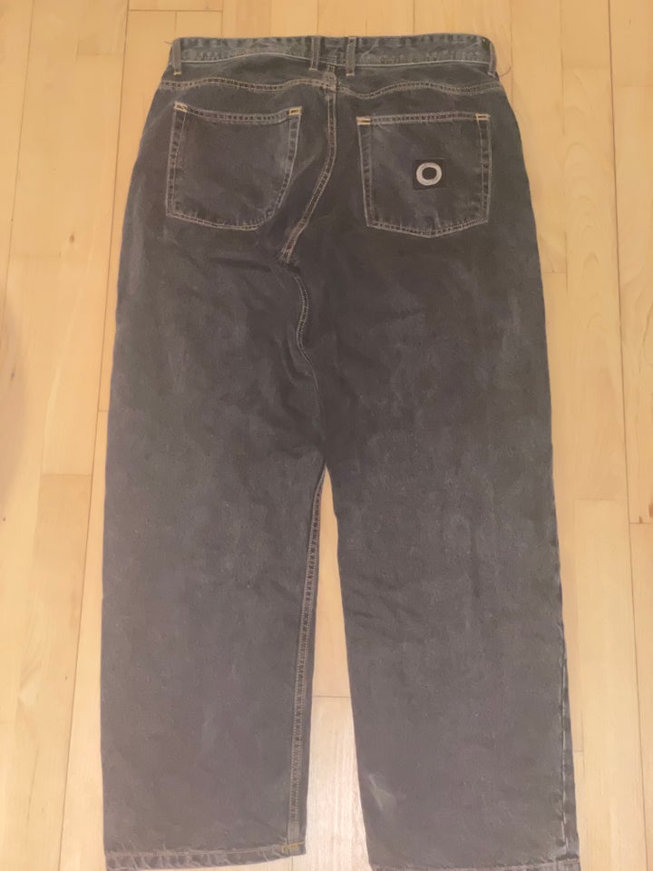 Jeans, Streetammo, str. 32