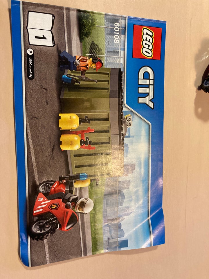 Lego City 60108