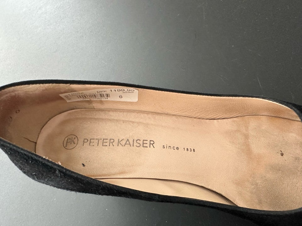 Stiletter, str. 39, Peter Kaiser