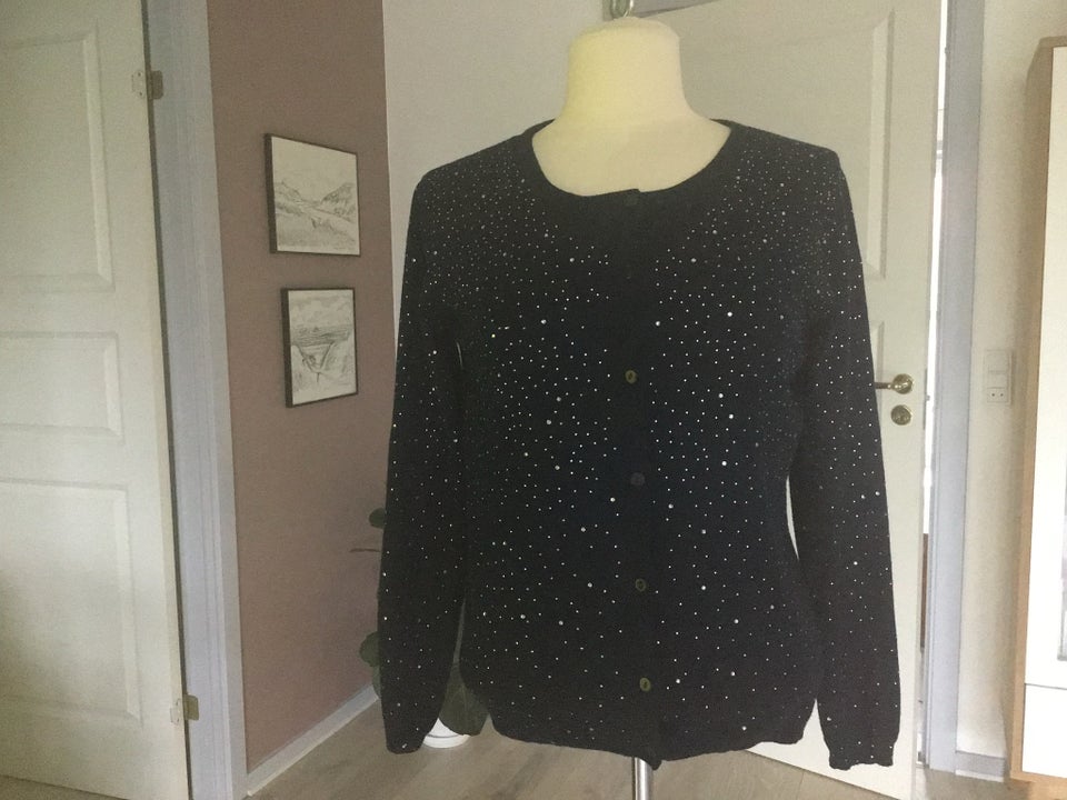 Cardigan, Ofelia , str. 40