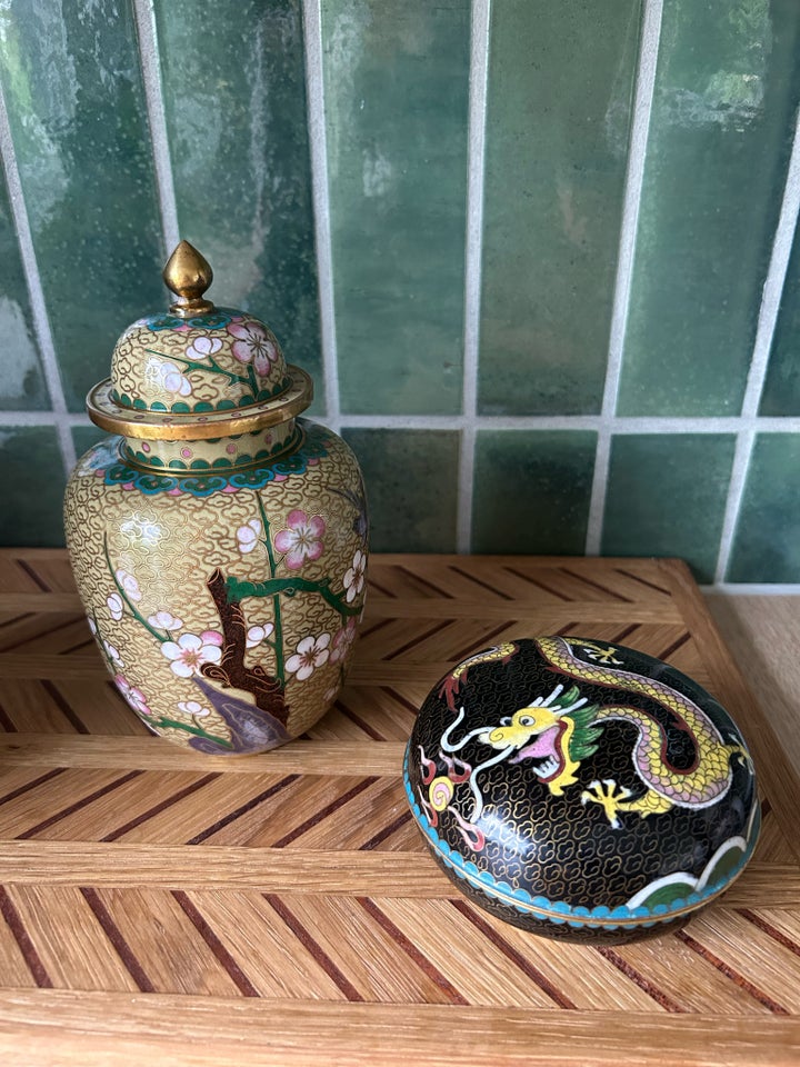 Cloisonne lågkrukke og