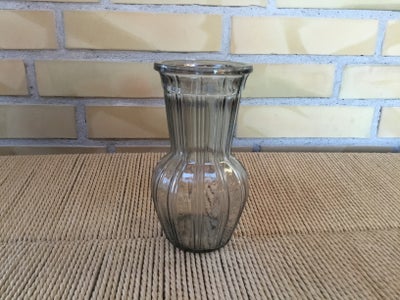 Hospital vase / blomster vase /