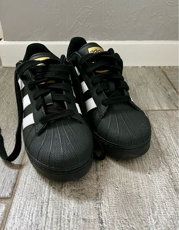 Sneakers, str. 39, Adidas