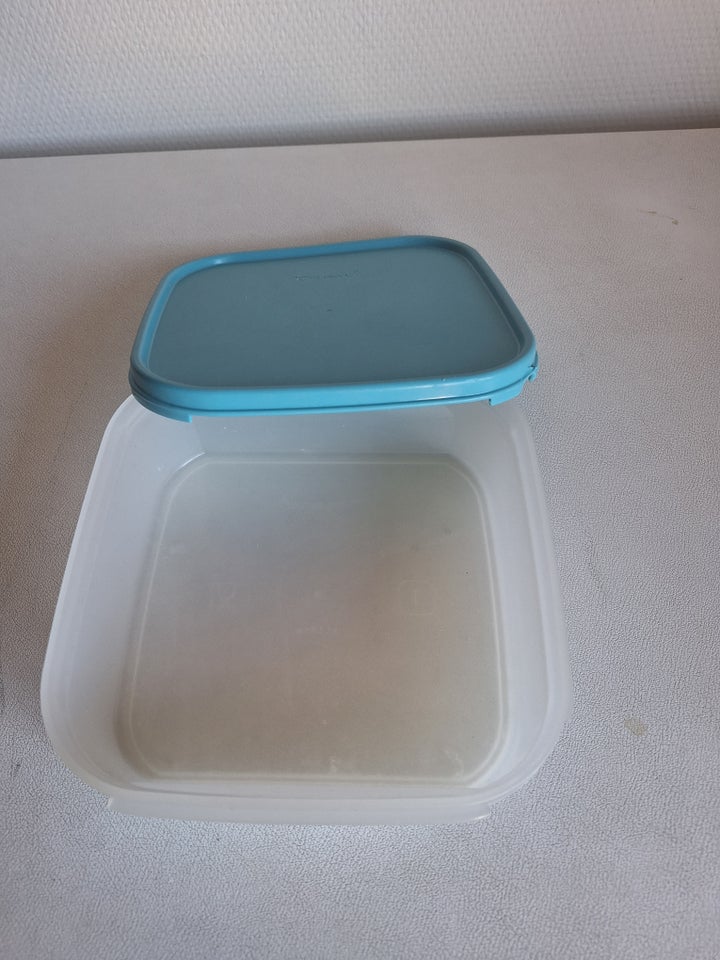 kvartet med låg, Tupperware