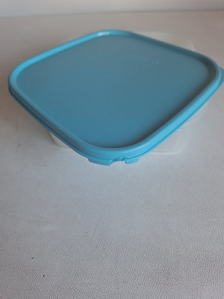 kvartet med låg, Tupperware