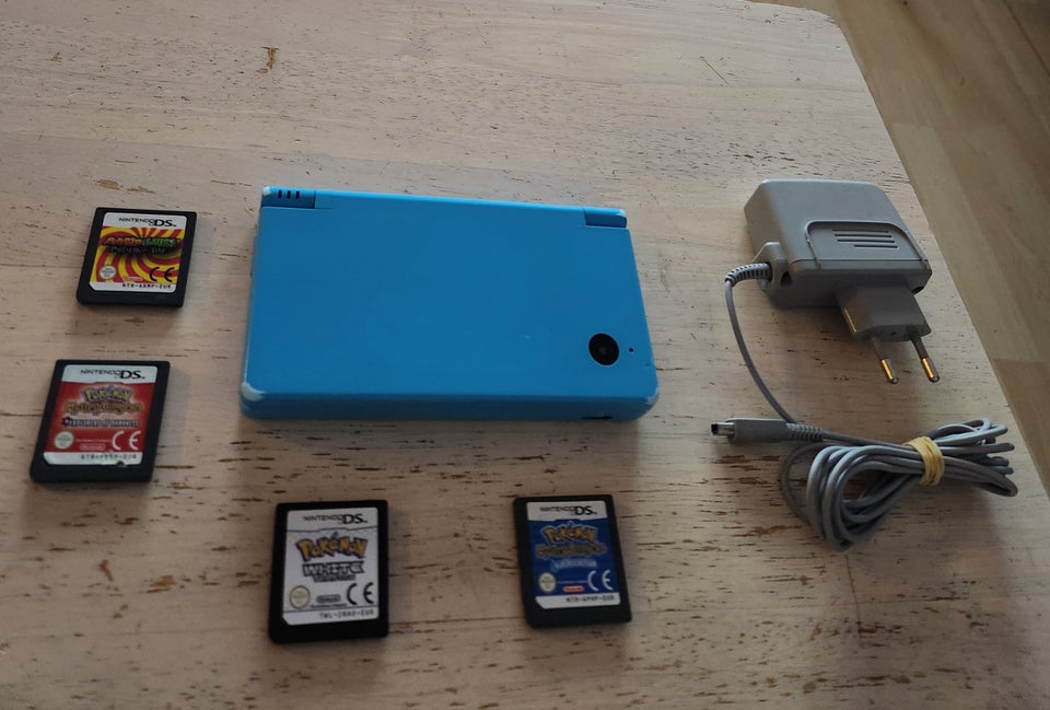 Nintendo DSI, Blue, God