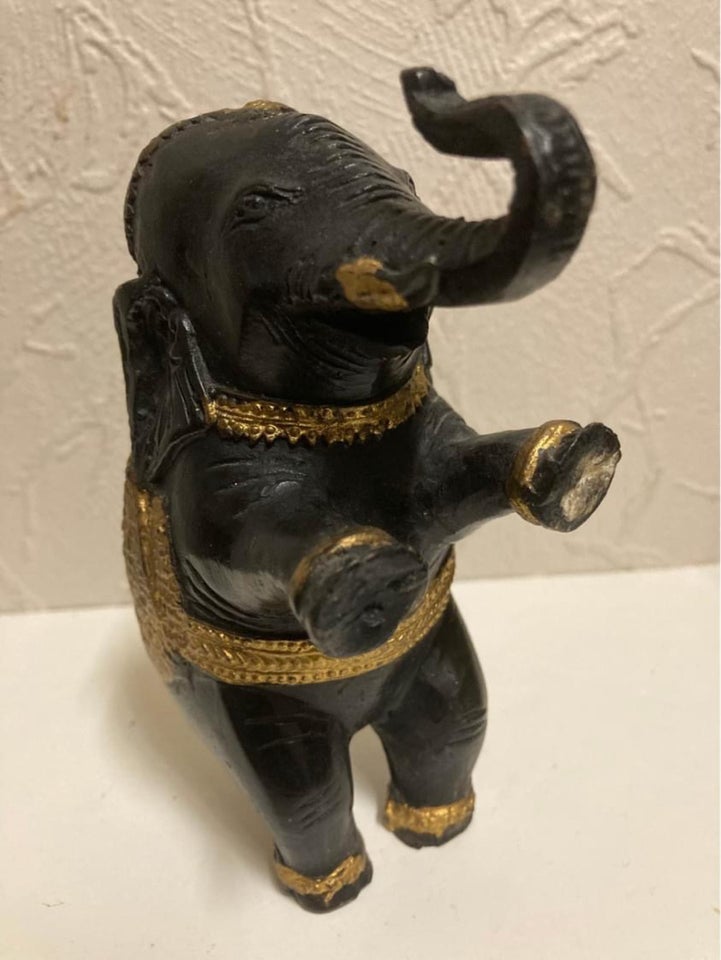 Tung elefant figur i metal