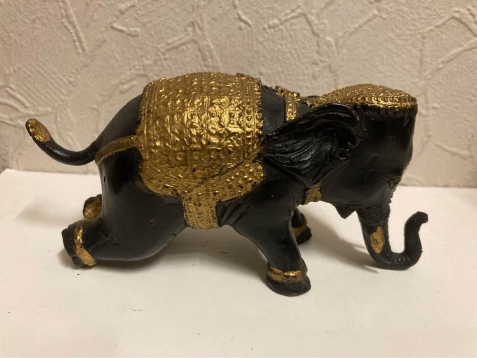 Tung elefant figur i metal