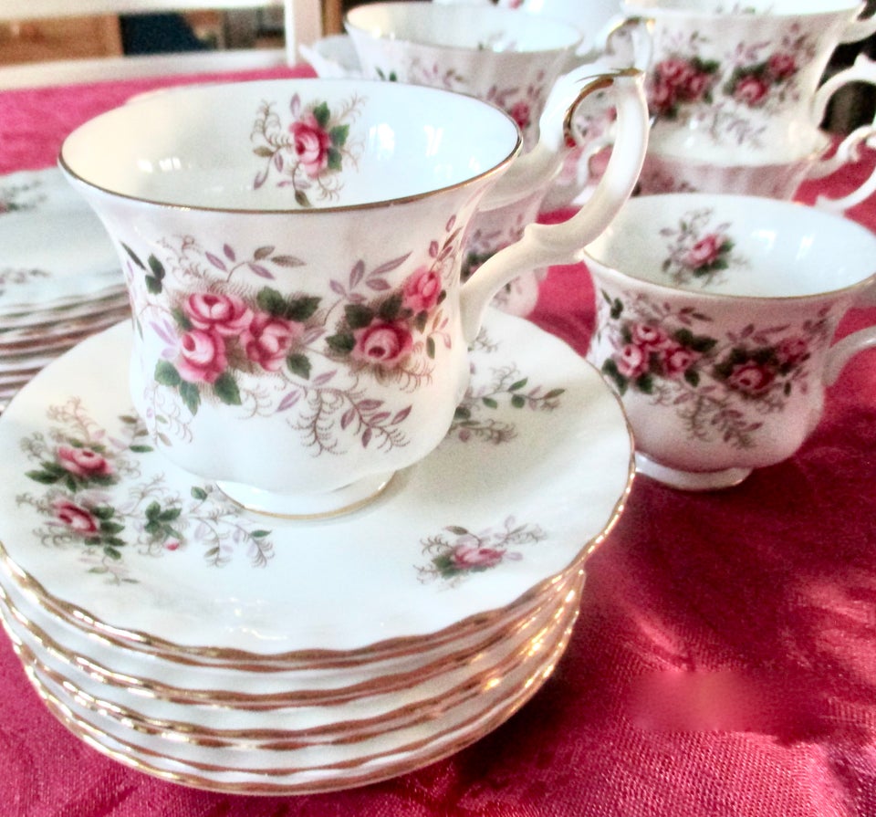 Porcelæn, Kaffestel, Royal Albert