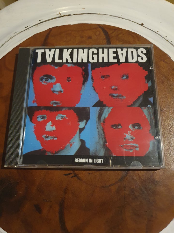 Talking Heads: Remain in light,