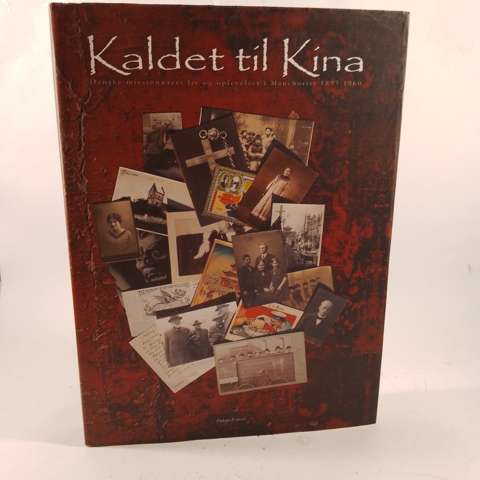 Kaldet til Kina , Univers, emne: