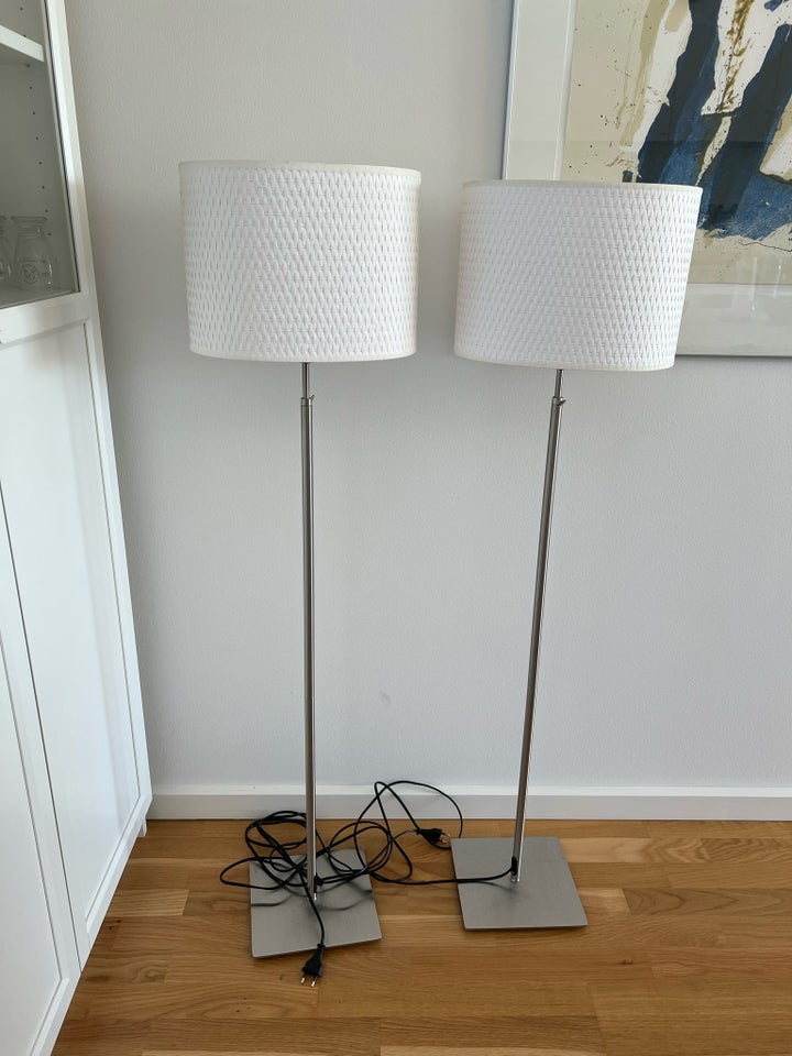 Gulvlampe, Ikea