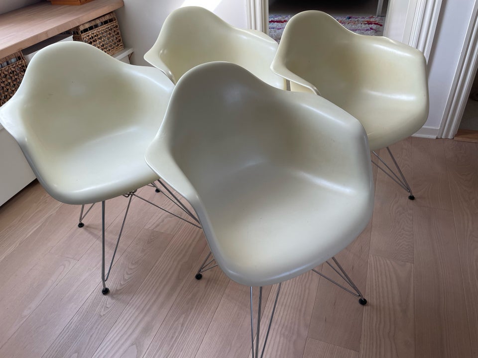 Eames, stol, DAR plastic armchair