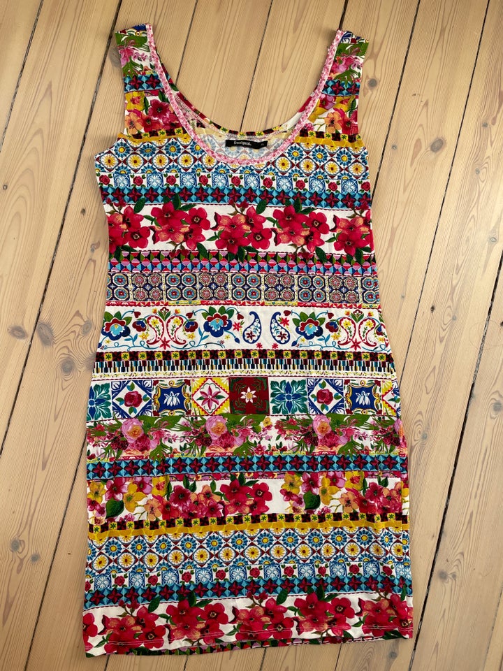 Sommerkjole Desigual str XL