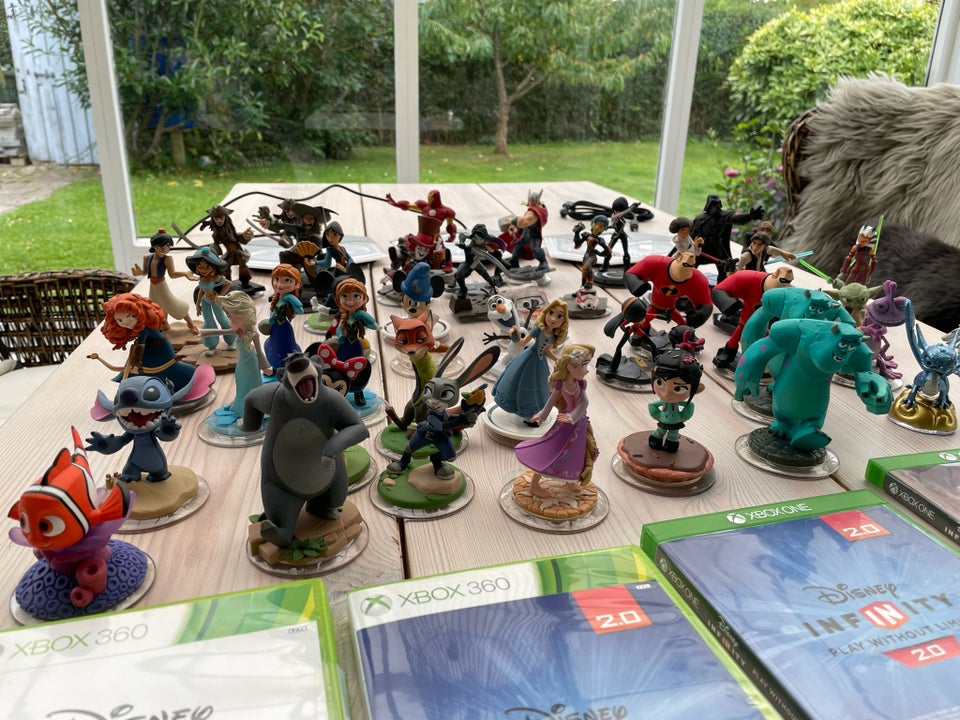 Disney Infinity 1 2 og 3 med mange