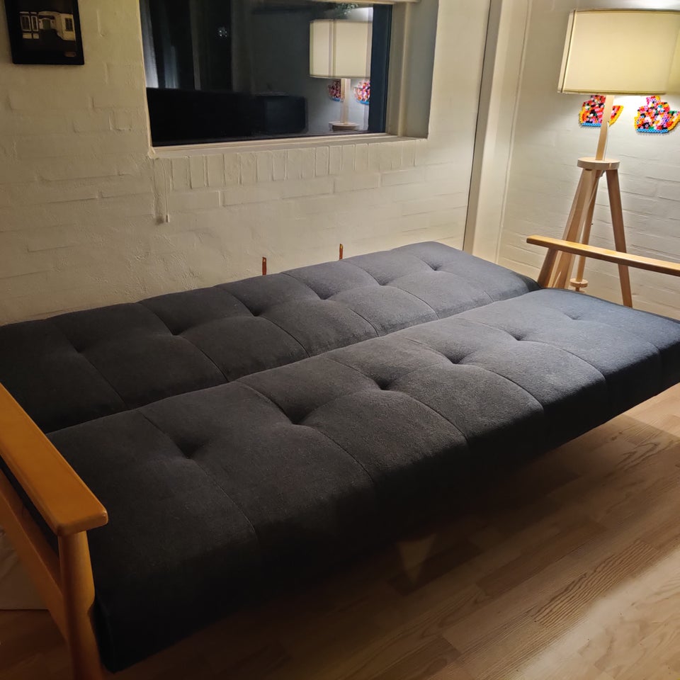 Sovesofa, b: 140 l: 200 h: 40