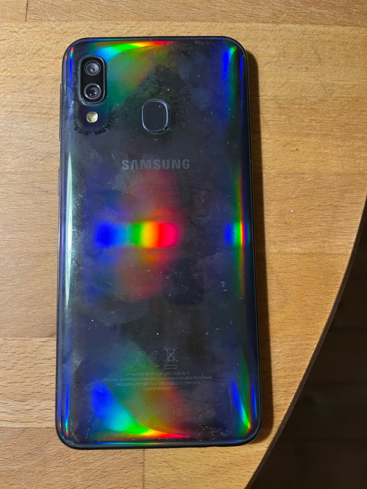 Samsung Galaxy A40, 64 , Perfekt