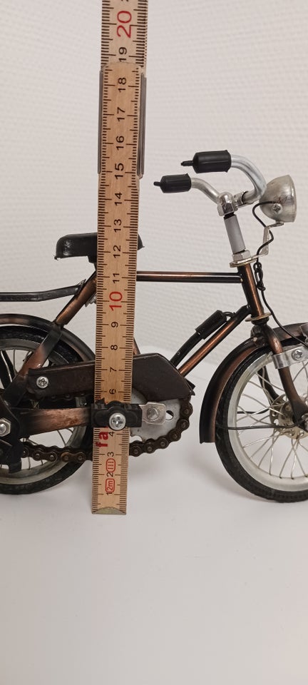 Andet, Modelcykel