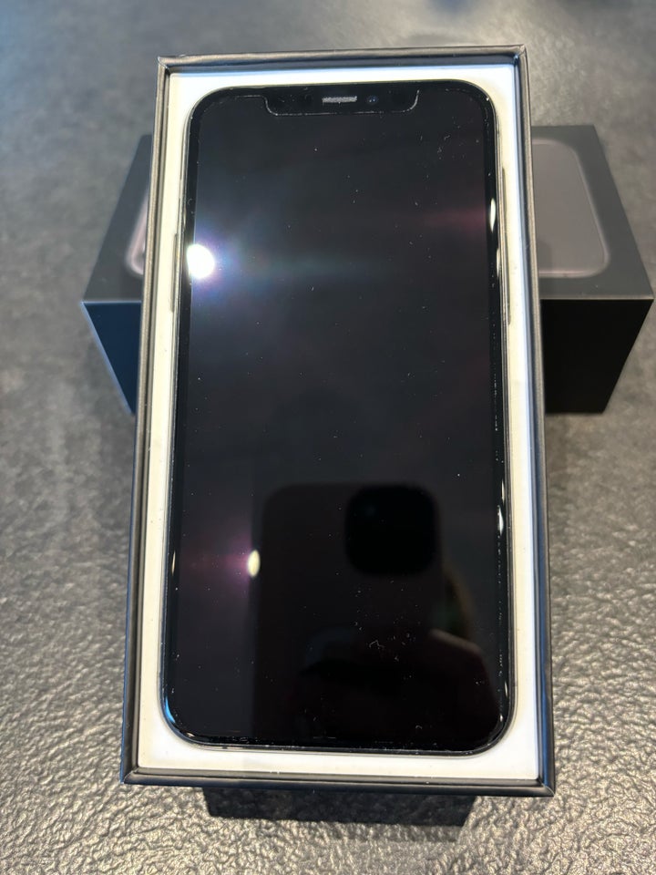 iPhone 11 Pro, 64 GB, grå