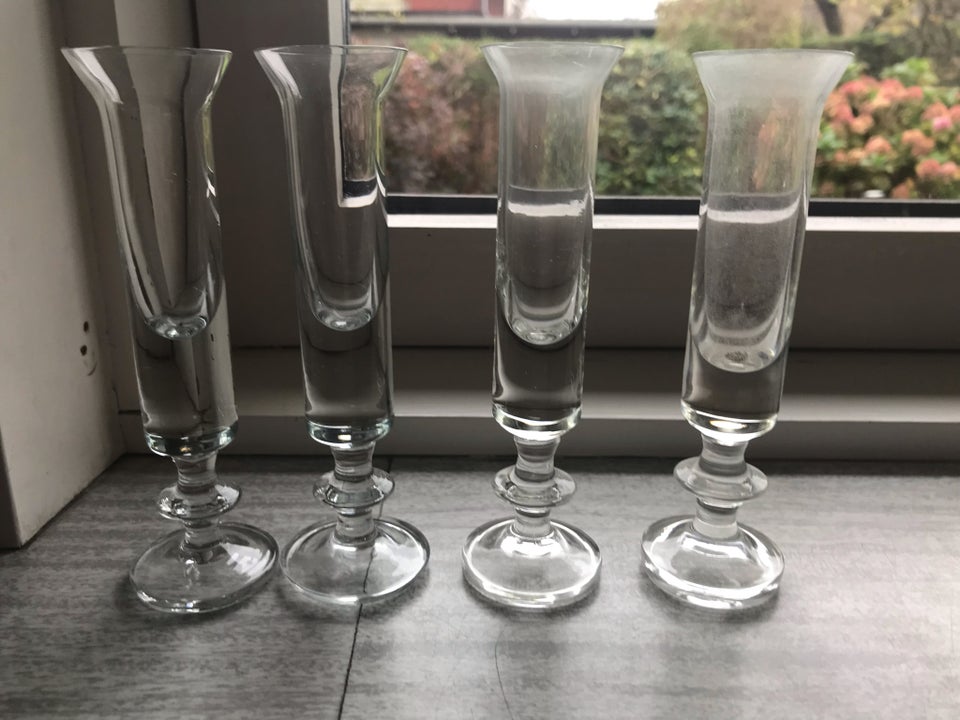 Glas, Snapseglas eller til bitter,