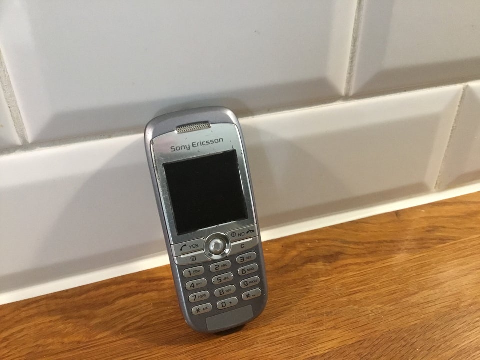 Sony Ericsson J210i, Rimelig