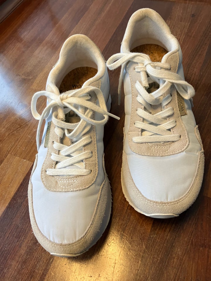 Sneakers, str. 36, WODEN